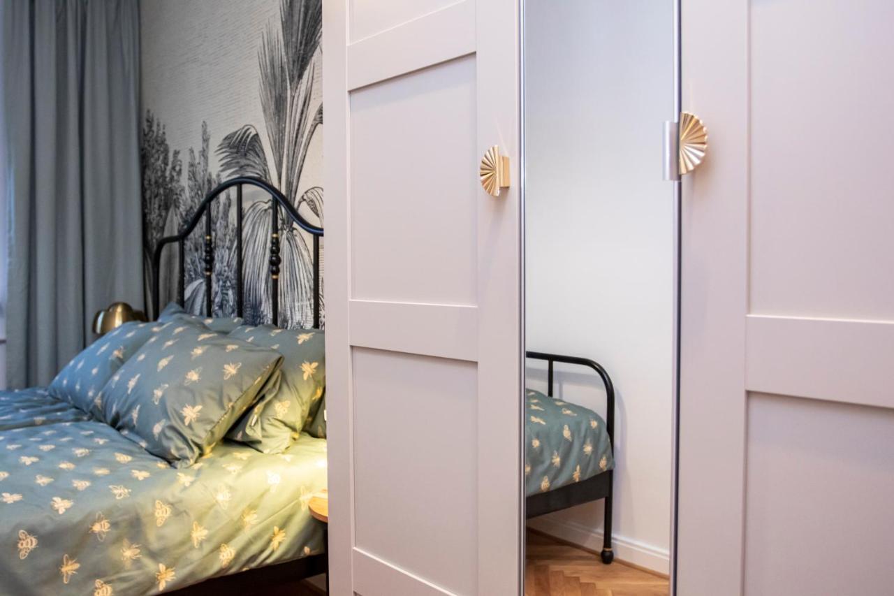 Apartament Przy Metrze Wierzbno Z Nuta Vintage Βαρσοβία Εξωτερικό φωτογραφία