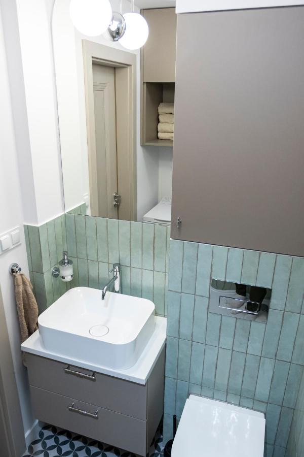 Apartament Przy Metrze Wierzbno Z Nuta Vintage Βαρσοβία Εξωτερικό φωτογραφία