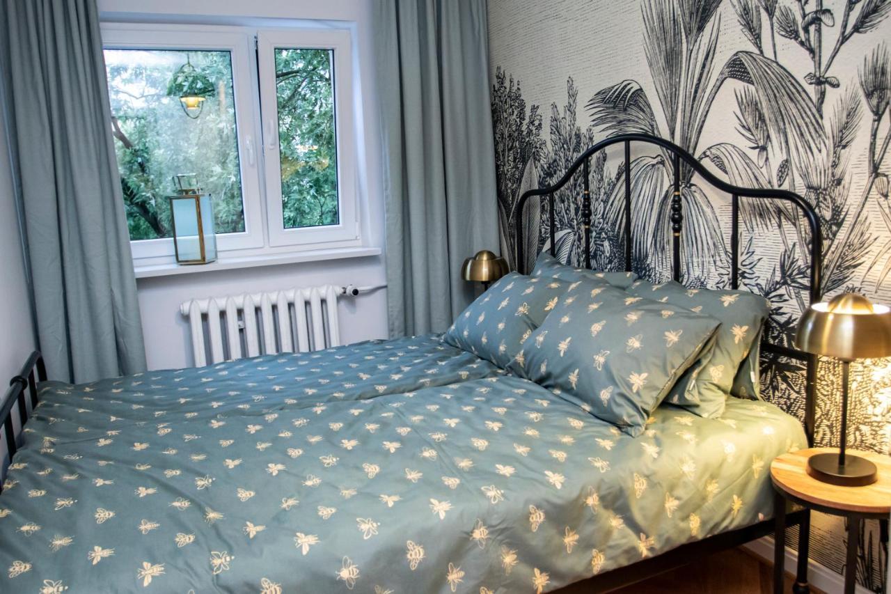 Apartament Przy Metrze Wierzbno Z Nuta Vintage Βαρσοβία Εξωτερικό φωτογραφία