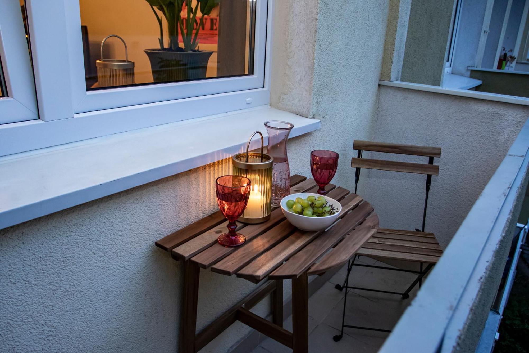 Apartament Przy Metrze Wierzbno Z Nuta Vintage Βαρσοβία Εξωτερικό φωτογραφία